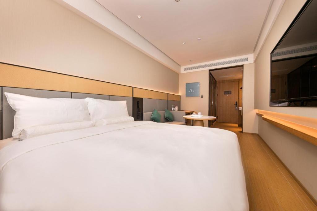 Ji Hotel Shanghai Hongqiao Gubei Fortune Center Екстериор снимка